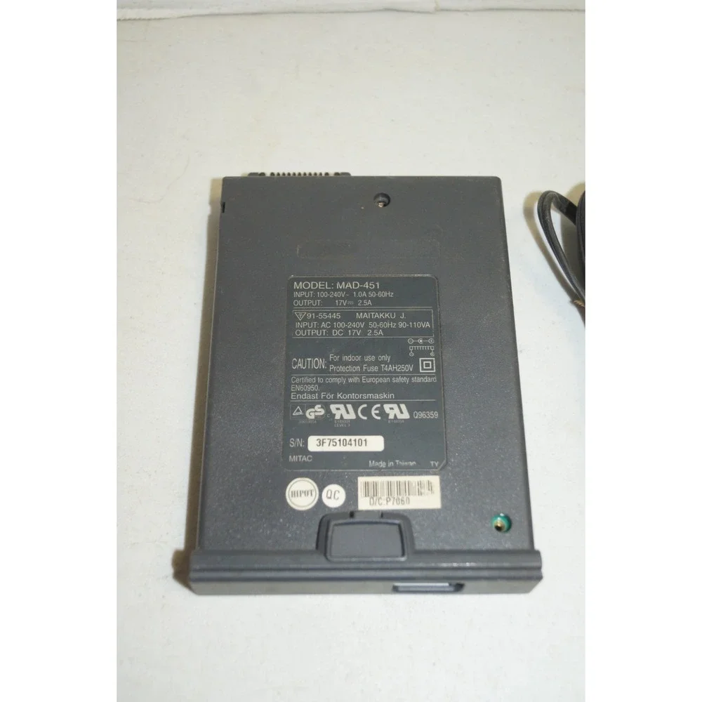Mitac AC Adapter- Laptop MAD-451, 17V 2.5A - Picture 3 of 7